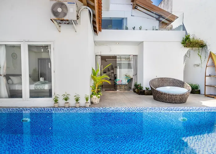 Azure 2 - Master In Shared Pool * Seminyak
