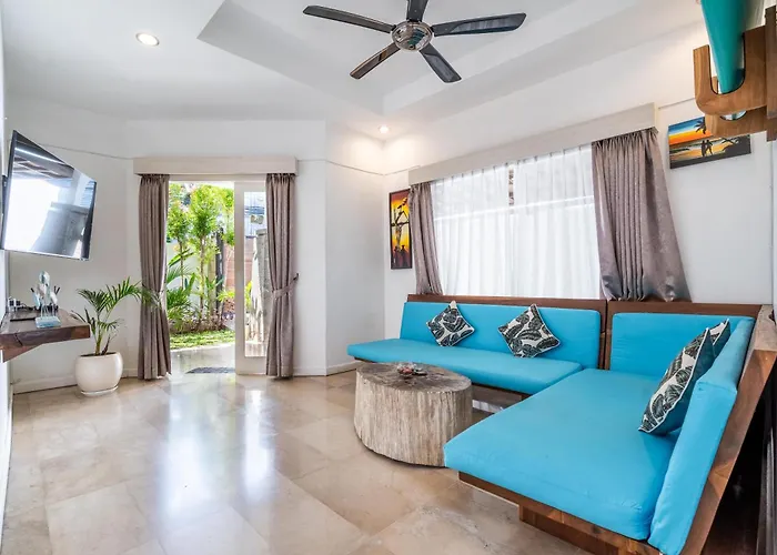 Habitación en casa particular Azure 2 - Master In Shared Pool Seminyak