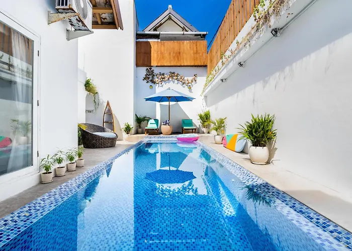 Azure 2 - Master In Shared Pool * Seminyak